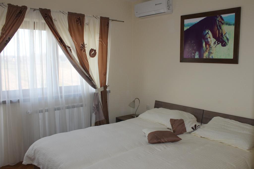 Rooms & Apartment Vinia Bjelovar Chambre photo